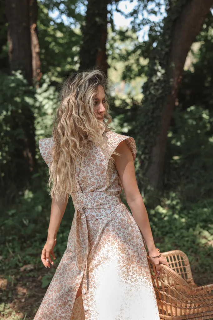 Bela cvetna